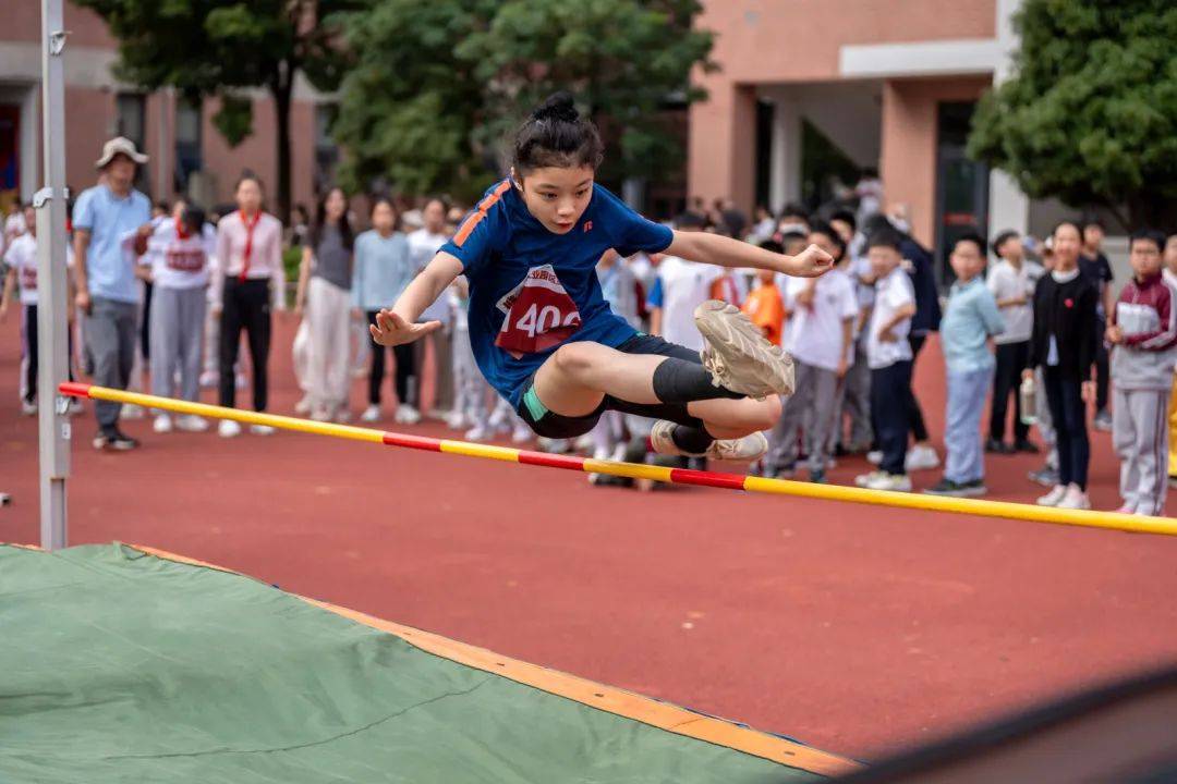 体育运动学校有哪些,最新热门解析实施_精英版121,127.13
