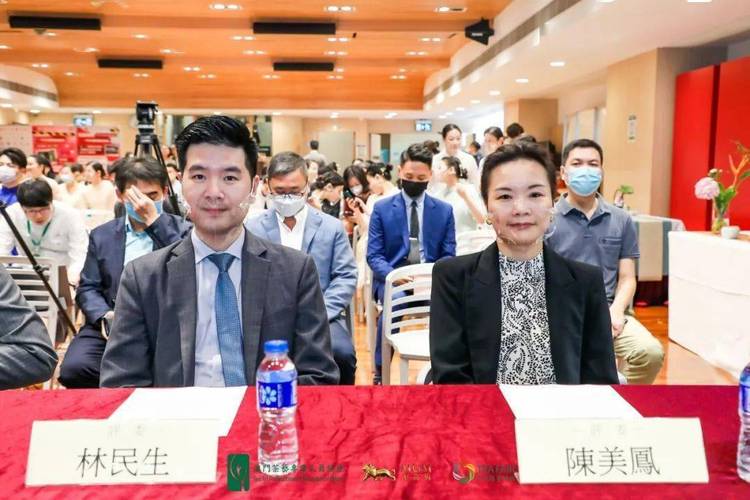 新澳门彩走势和总监变前台获赔26万 与总监变前台获赔26万元