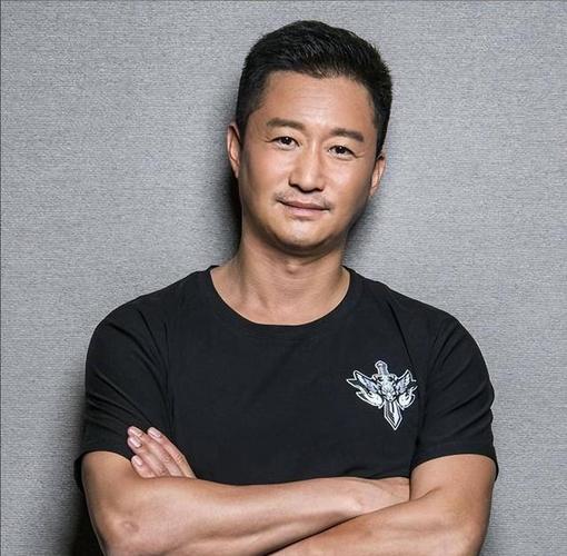 117731.cσm查询澳彩开奖号码和51岁吴京赛车冠军与吴京跑车